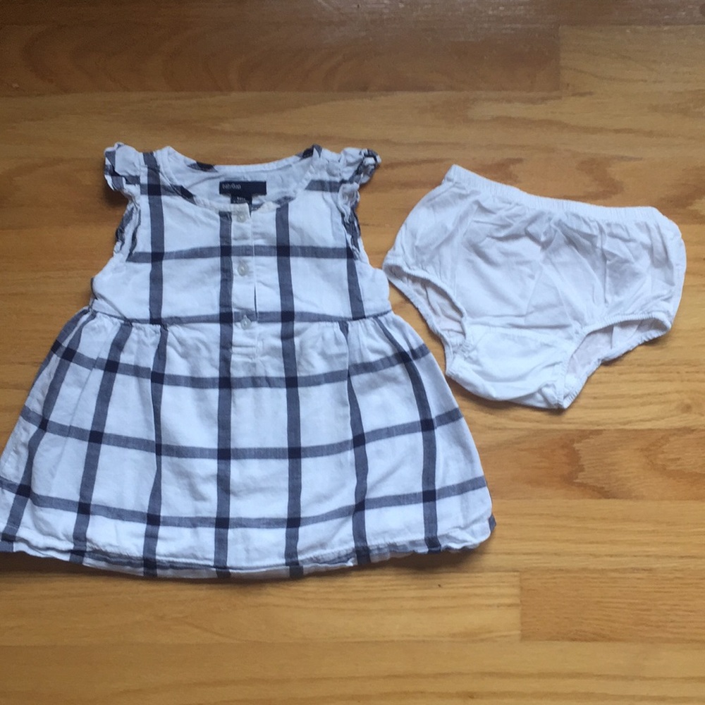 Baby Gap 6-12 Months Dress with Diaper Cover